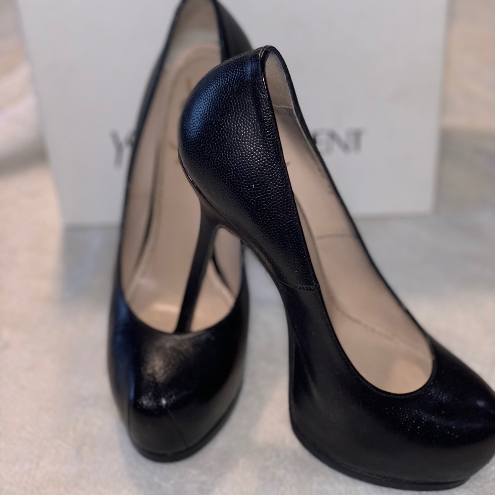 Yves Saint Laurent Trib Too 105 Pump Black 38